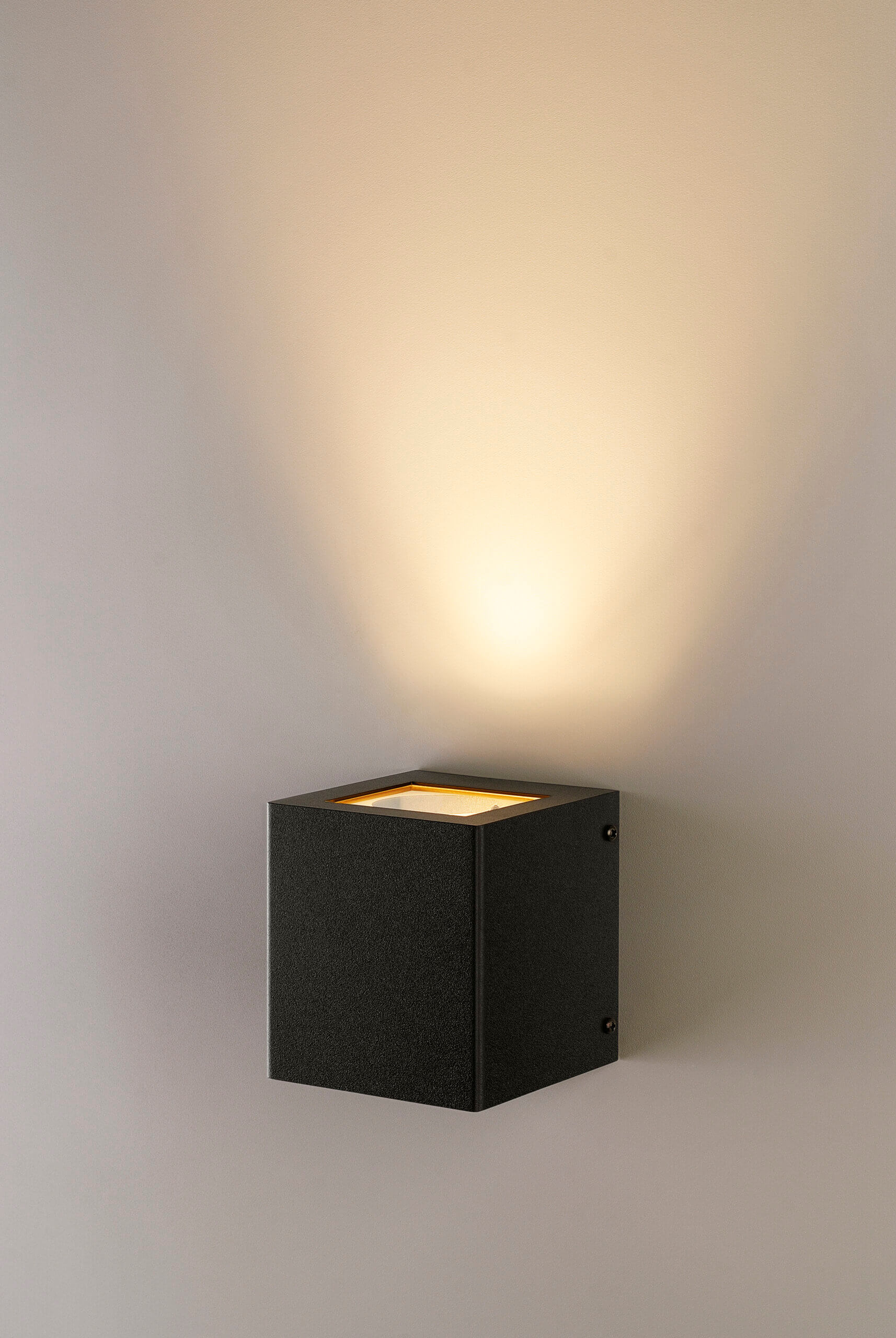 Premier Iluminación - Fábrica de luminarias en Aluminio